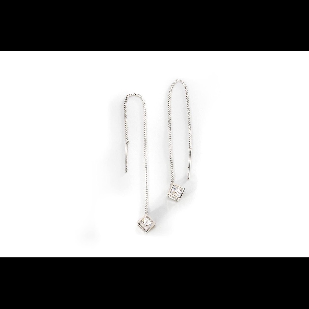 Nice and Bella earring